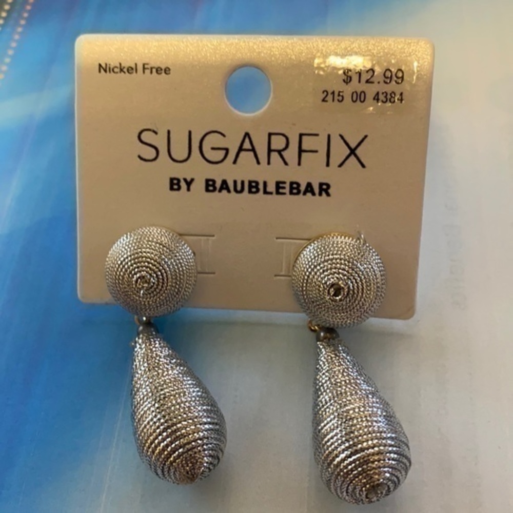 Earings-Brand new never worn